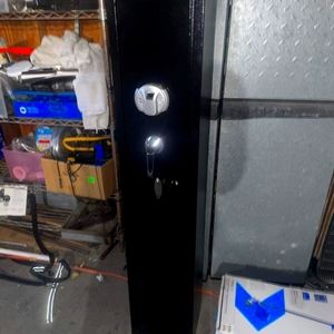 4 rifle gun safe wrist holder for two pistols